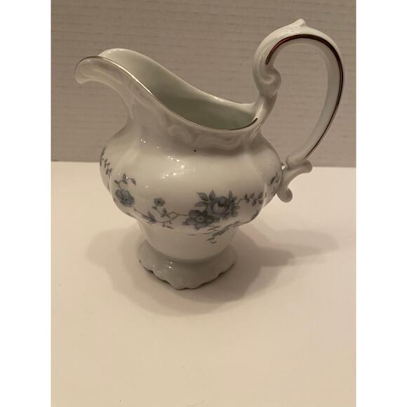 Johann Haviland Blue Garland Traditions Fine China Creamer, Dainty Flowers - Picture 3 of 6